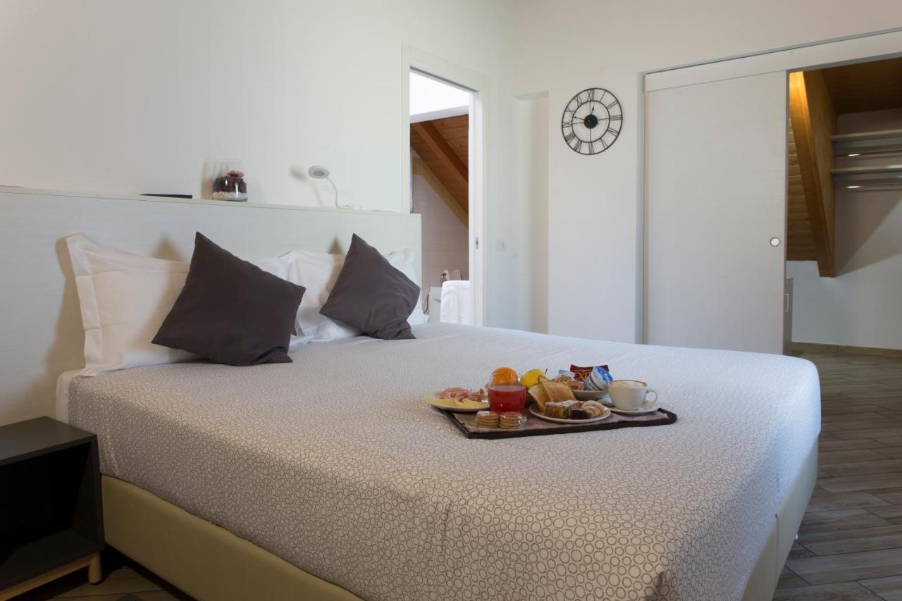 Bhl Boutique Rooms Legnano Kültér fotó
