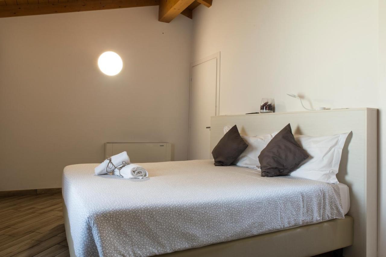 Bhl Boutique Rooms Legnano Kültér fotó
